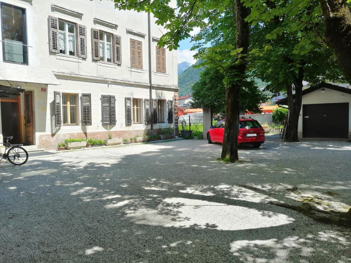Apartma 2000 Tolmin Exteriör bild